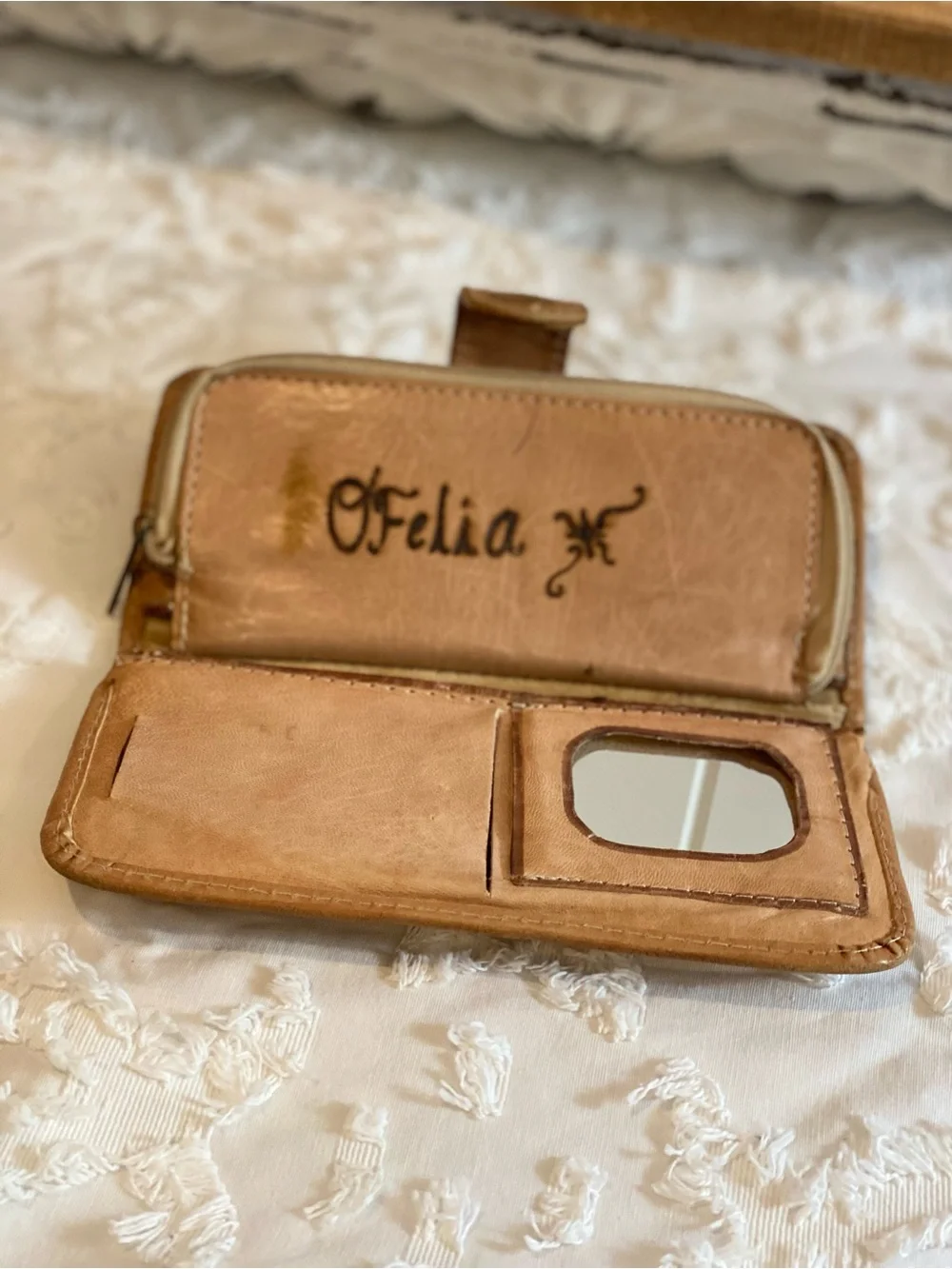 Vintage Hand-Tooled Floral Leather Wallet - Tan
